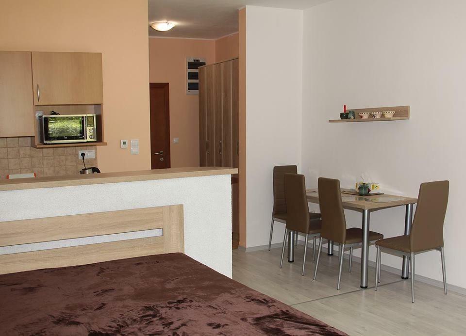 Studio Hrabovo 203 Fatrapak 2 Ruzomberok Dış mekan fotoğraf